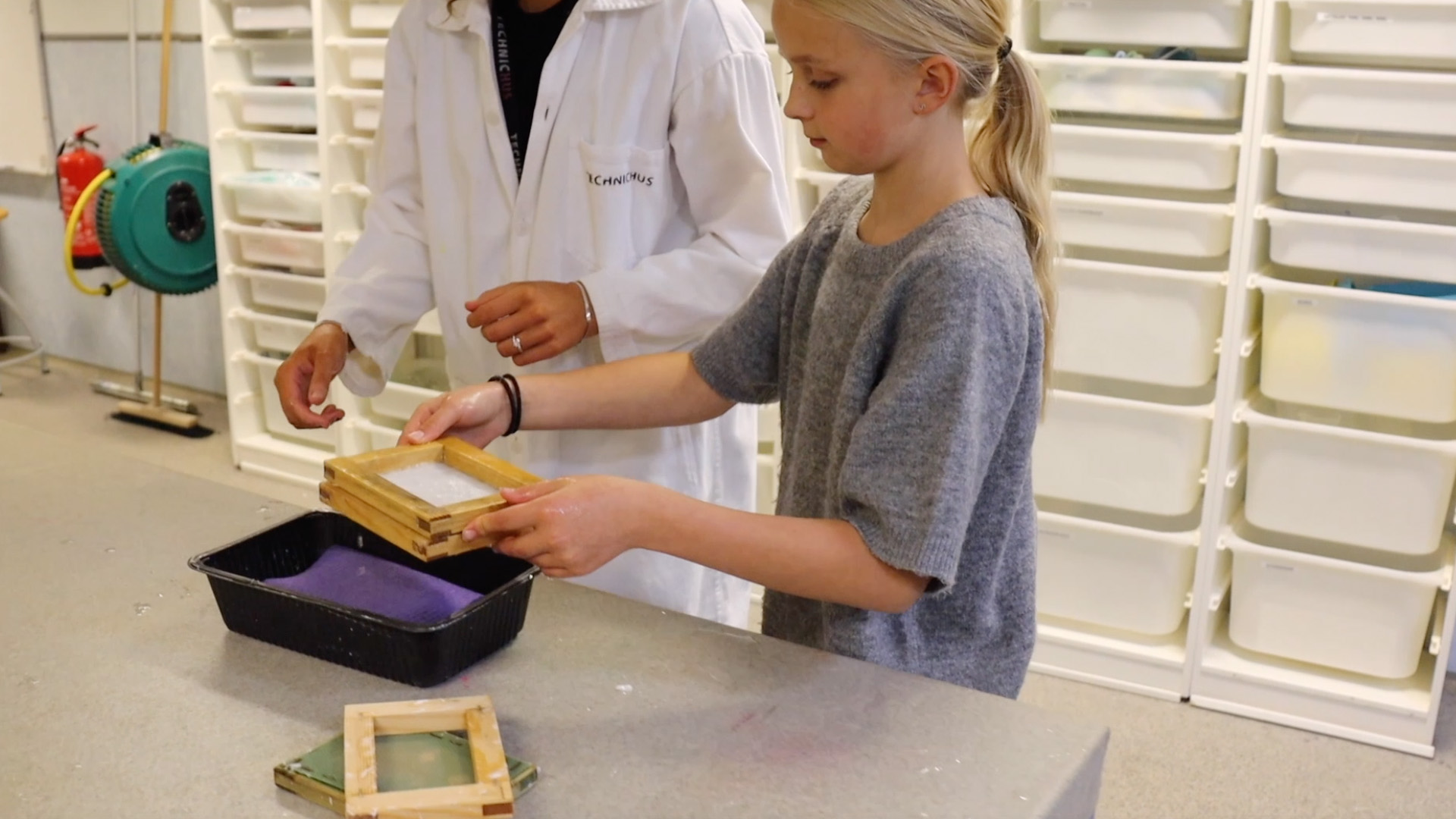 htv_upptackarlordag_papper