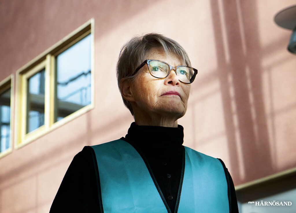 Sig-Britt Ahl laddar för sitt sjunde val (tre allmänna val och tre EU-val) som valnämndens ordförande i Härnösand.