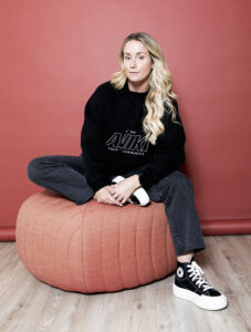 Frida Paindelli, entreprenör och grundare av sitt eget activewear-märke, Anikï