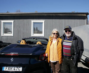 Eva Lindersson och Calle Lundqvist lättade på cabben och for ut till Mittsverigebanan.