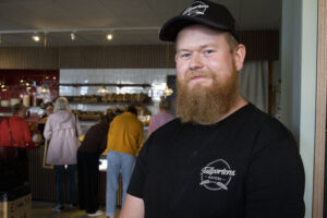 – Jag ska bli bäst i stan på att baka surdegsbröd, säger ägaren Emil Nordin.