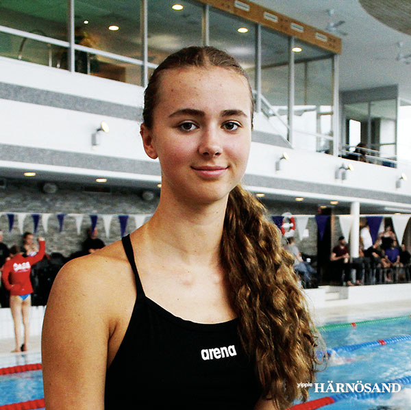 Isolde Lönnefors, 17 år, stor talang inom både diskus med USM-silver och simning.