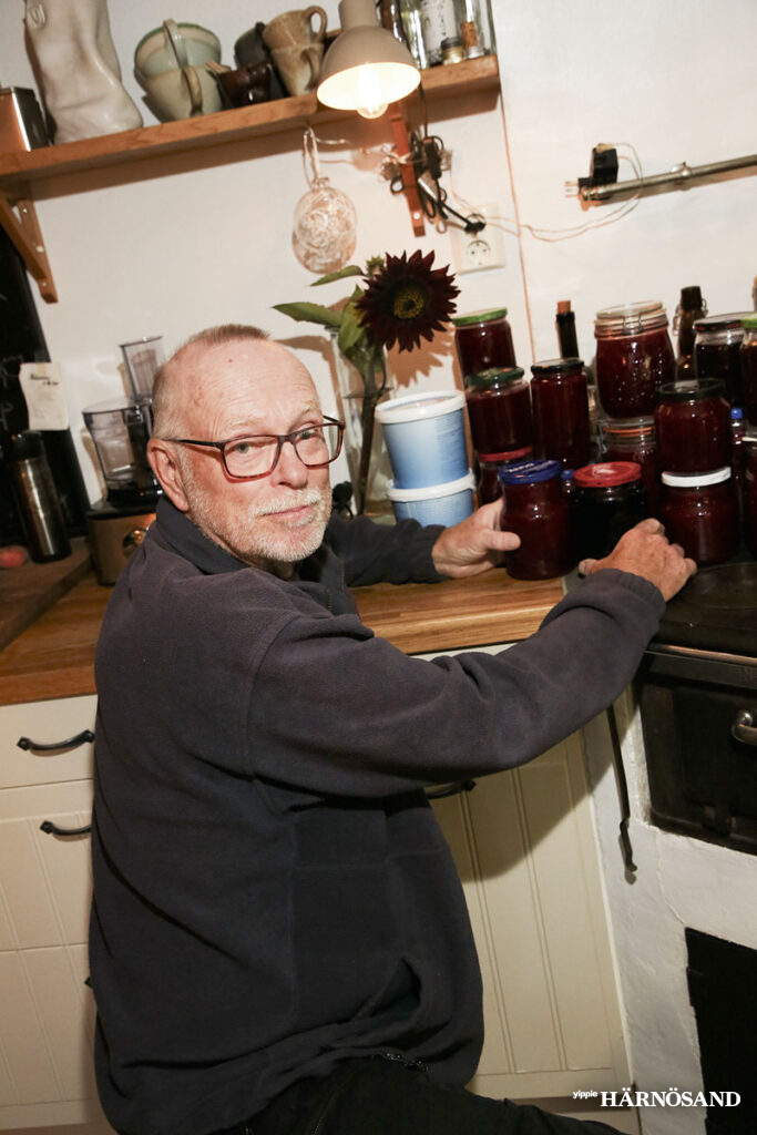 Göran Lennermark, lingonplockare